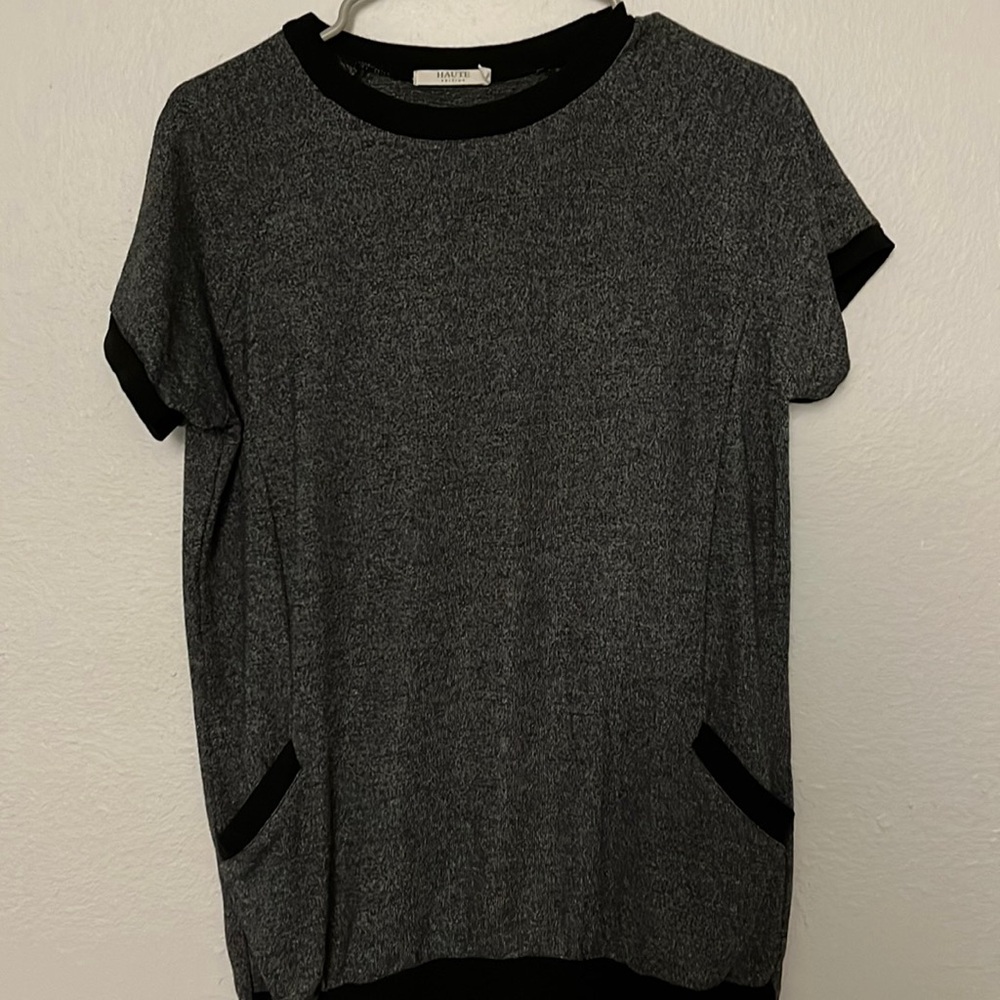 Tunic Top with Color Contrast around Neck, Sleeves and Hem